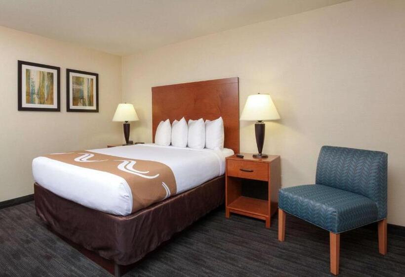 اتاق استاندارد با تخت بزرگ, Quality Inn Oakwood
