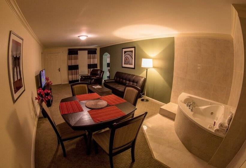 استودیوی لوکس, Ramada By Wyndham Houston Intercontinental Airport East