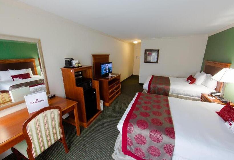 اتاق استاندارد برای معلولان, Ramada By Wyndham Houston Intercontinental Airport East
