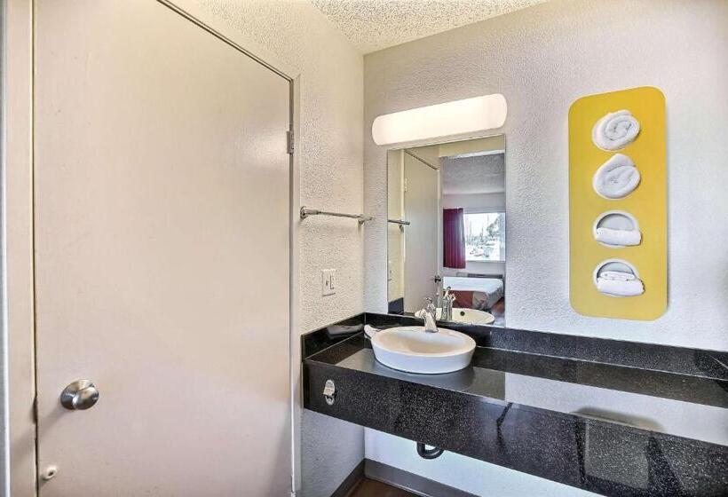 Quarto Deluxe Cama King, Motel 6oakland, Ca  Embarcadero