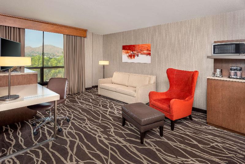 Полулюкс Кровать Кинг, Doubletree By Hilton Hotel San Bernardino