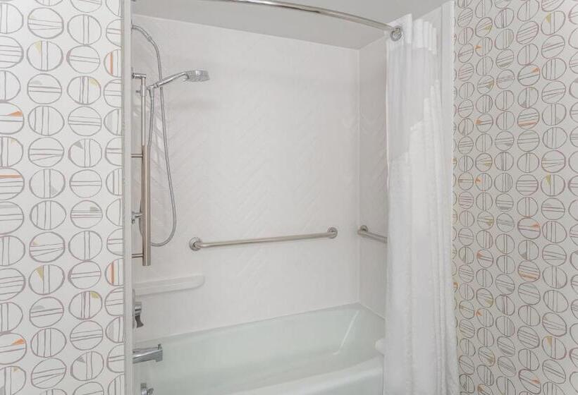 Quarto Standard Cama King para Deficientes, Holiday Inn Rockford, An Ihg