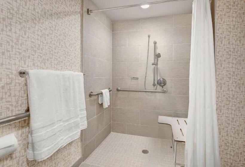 스탠다드 룸 킹사이즈 침대, Sheraton Eatontown