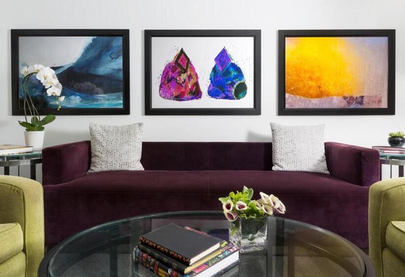 Студия Стандарт, Studio Allston Hotel Boston