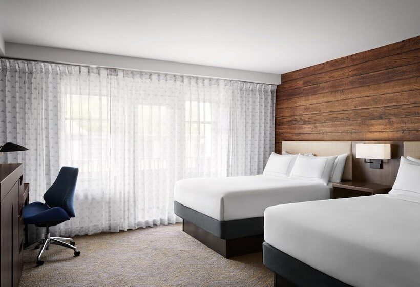 اتاق استاندارد با 2 تخت دوبل, Killington Mountain Lodge, Tapestry Collection By Hilton