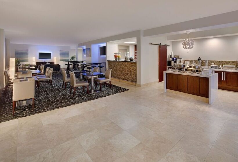 חדר קלאב, Sheraton Orlando North