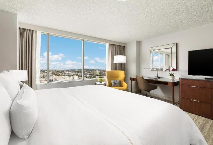 Стандартный Номер Кровать Кинг, The Westin Long Beach