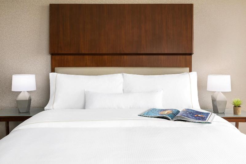 Стандартный Номер Кровать Кинг, The Westin Long Beach