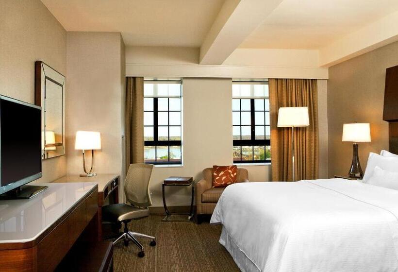 Номер Стандарт Кровать Кинг Адаптированный для Инвалидов, The Westin Portland Harborview