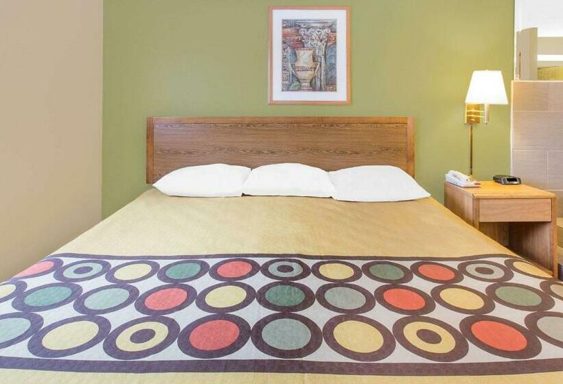 استودیوی لوکس, Super 8 By Wyndham East Moline