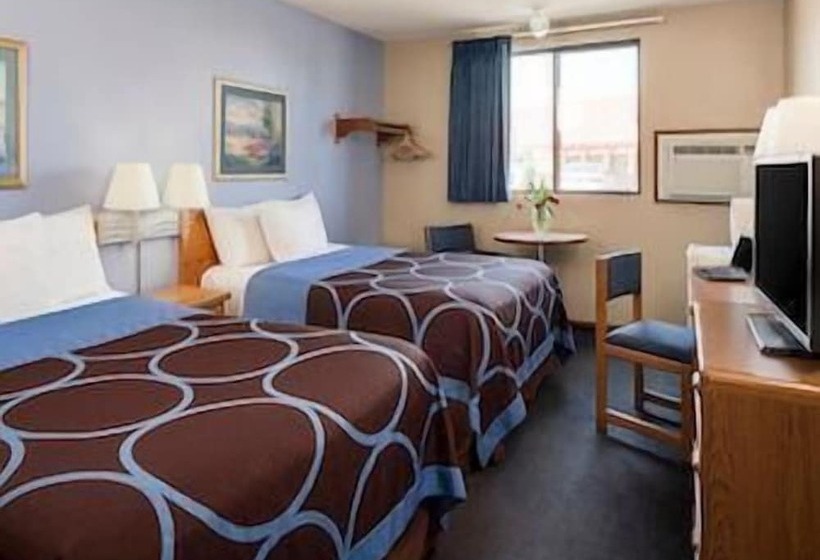 اتاق استاندارد با 2 تخت دوبل, Super 8 By Wyndham Manhattan Ks