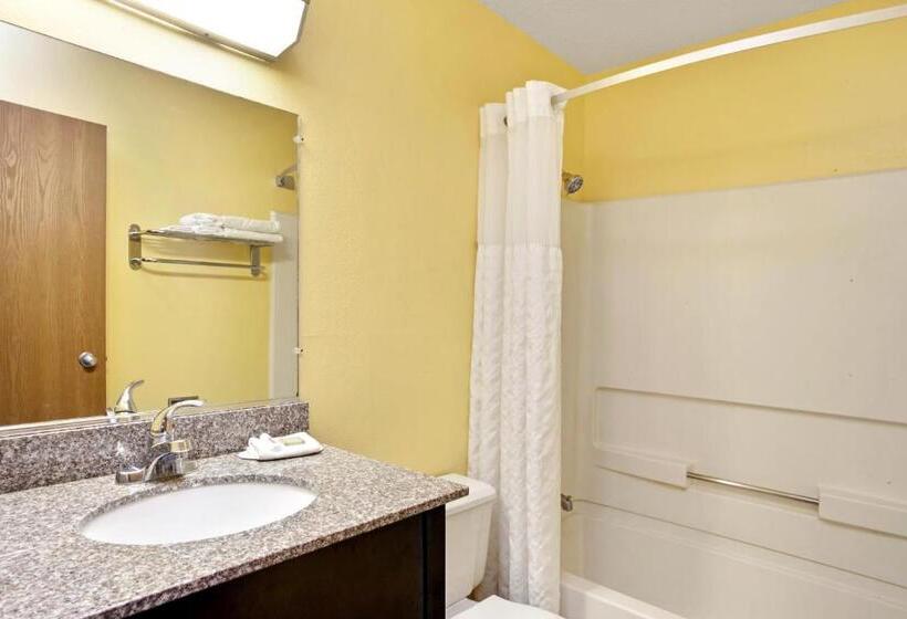 Студио Стандарт Кровать Кинг, Super 8 By Wyndham Romeoville Bolingbrook