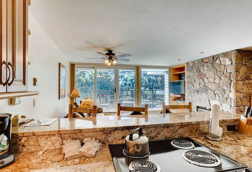 침실 2개 디럭스 아파트, Simba Run Condos 2bed 2bath