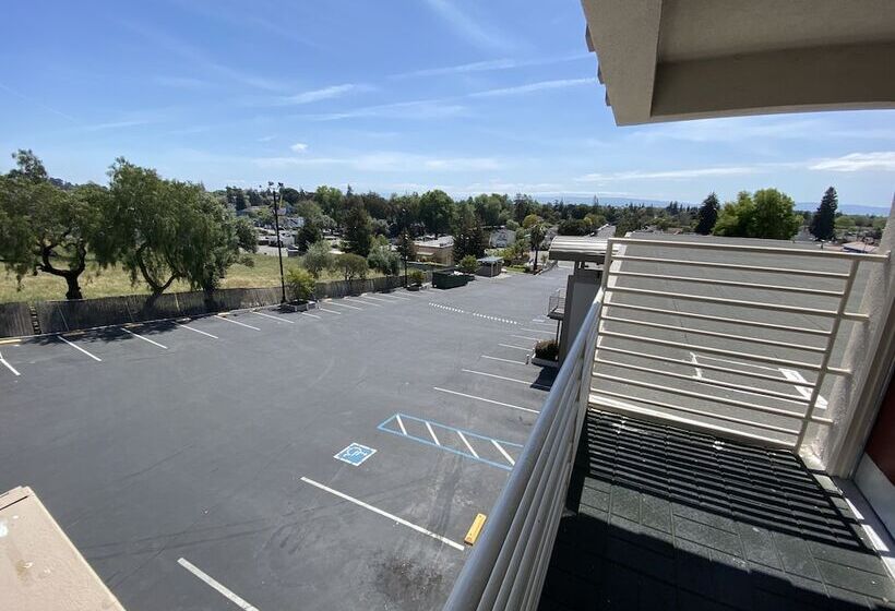 Номер Deluxe, Budget Inn Of Hayward