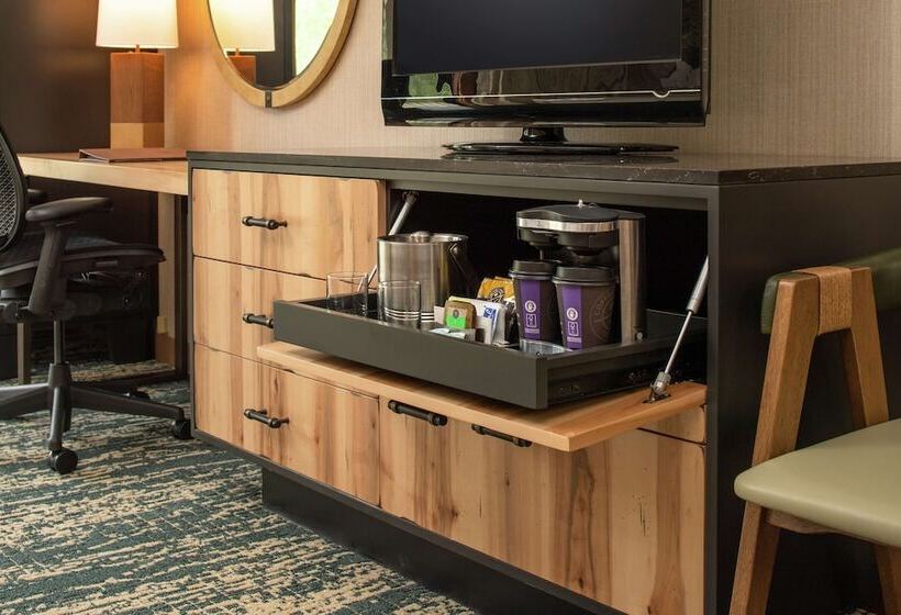 Номер Стандарт, Doubletree By Hilton Hotel Missoula   Edgewater
