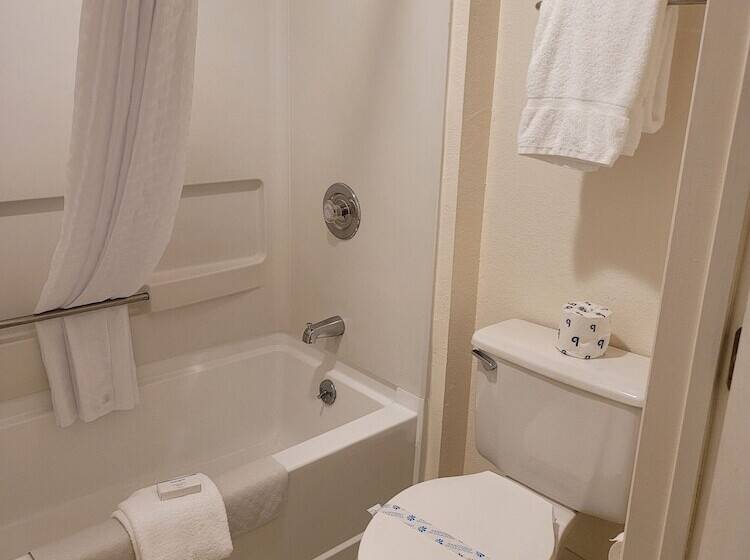سوییت, Morningglory Inn & Suites