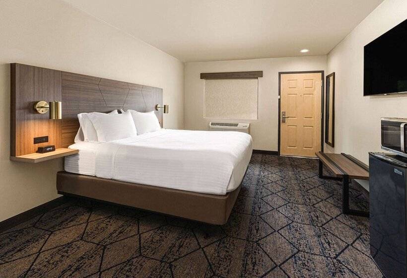 디럭스 룸, Ramada By Wyndham Modesto Yosemite Area