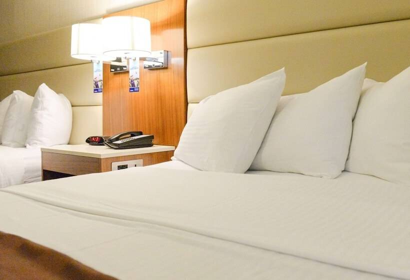 Люкс, Travelodge By Wyndham Culver City