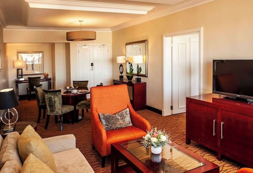 سوییت, Avani Windhoek Hotel & Casino