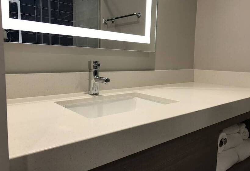 Номер Стандарт 2 Двуспальные Кровати, Rodeway Inn Near Melrose Ave
