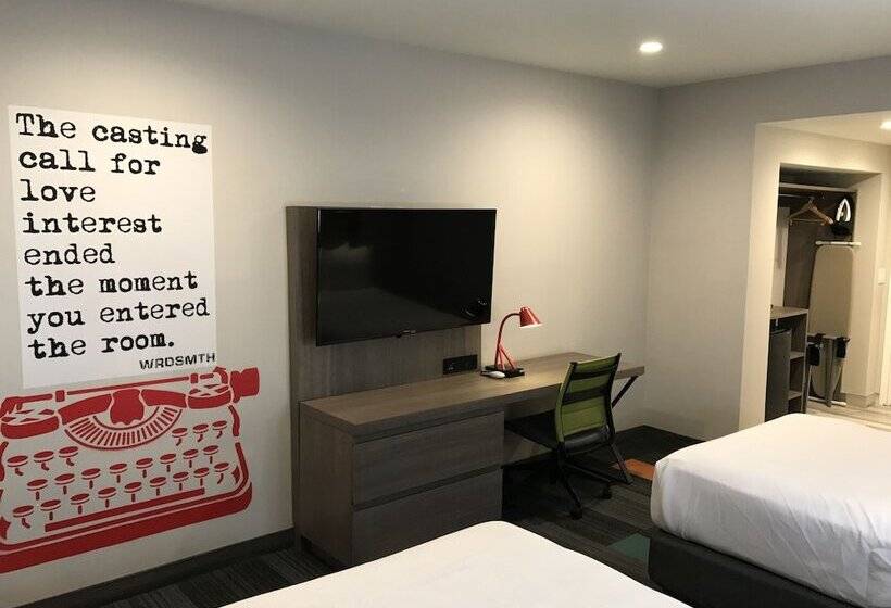 Номер Стандарт 2 Двуспальные Кровати, Rodeway Inn Near Melrose Ave