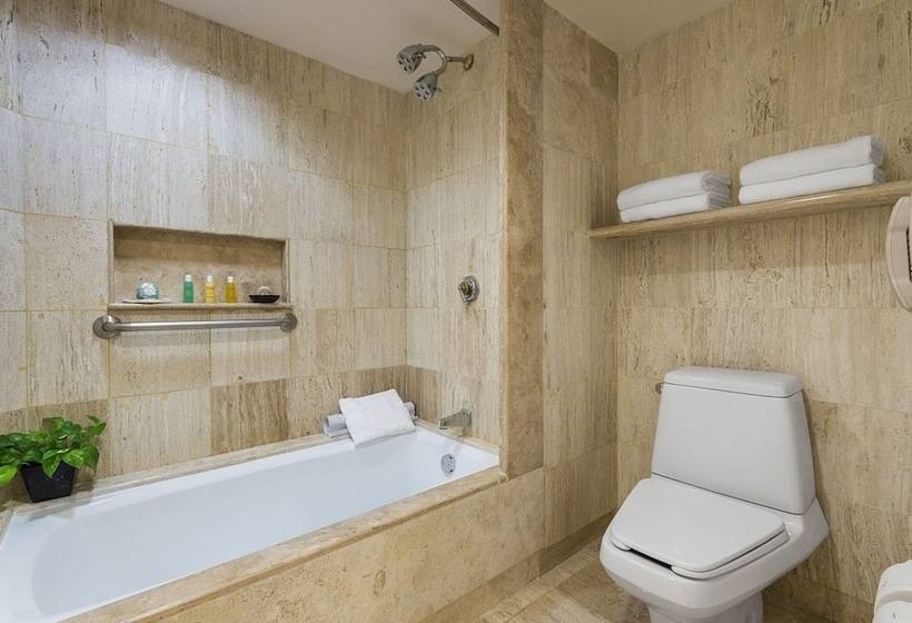 سوئیت با تخت بزرگ, Grand Fiesta Americana Coral Beach Cancun - All Inclusive