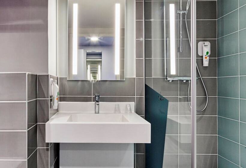 Номер Стандарт, Ibis Styles Evry Lisses