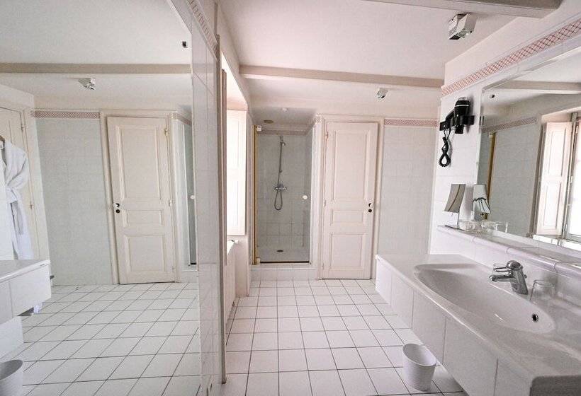 Номер Стандарт, Auberge Bretonne