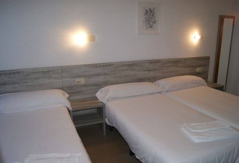 اتاق استاندارد چهار تخته, Del Bisset
