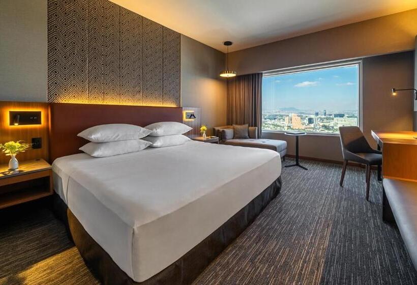 חדר קלאב עם מיטת קינג, Hyatt Regency Mexico City