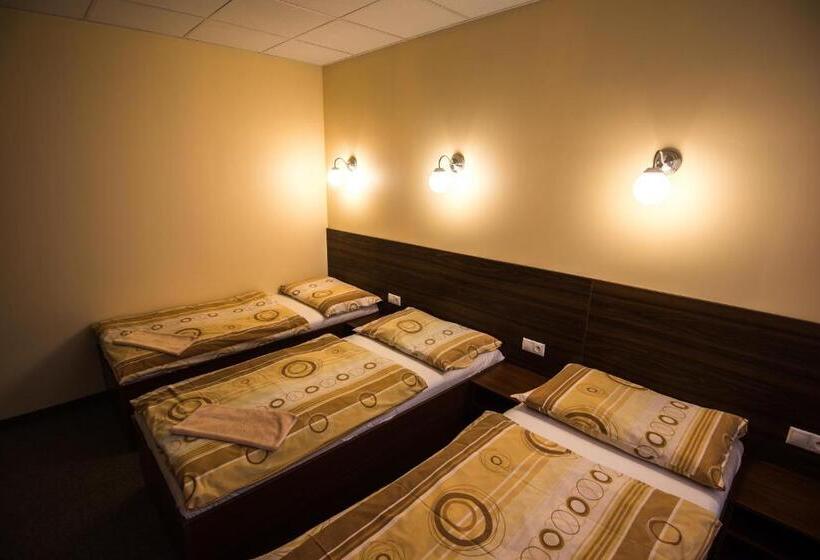 标准三人间, City Hotel B&b