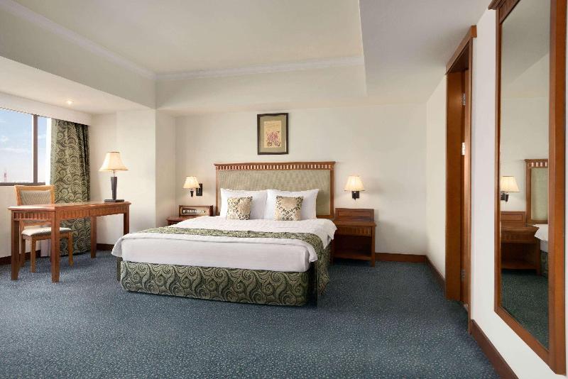 Quarto Quádruplo Estandar, Santa Costanza By Omnia Hotels