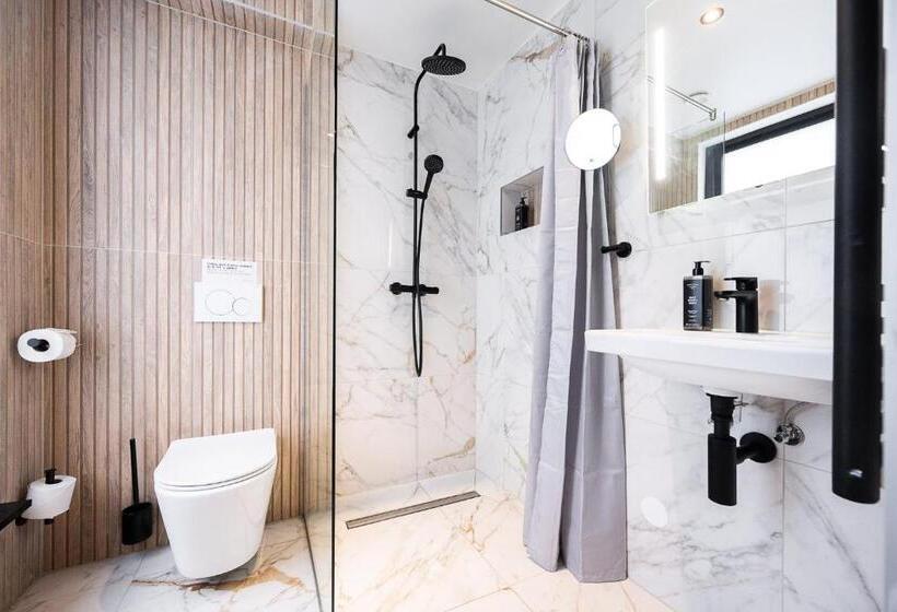 Номер Стандарт, Limehome Amsterdam Leidsekruisstraat