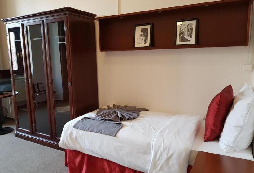 舒适三人间, B&b Hotel Praha