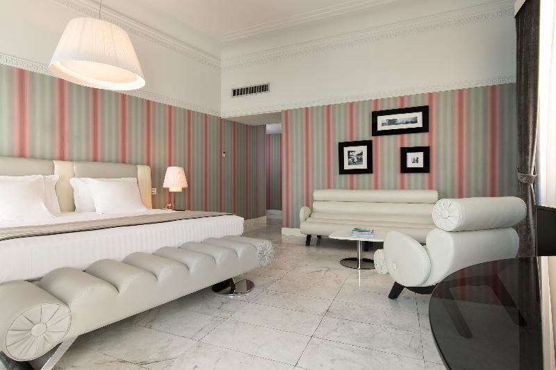 سوییت جونیور, Grand Hotel Palace Rome