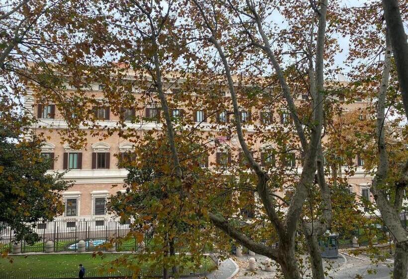 اتاق سوپریور, Grand Hotel Palace Rome
