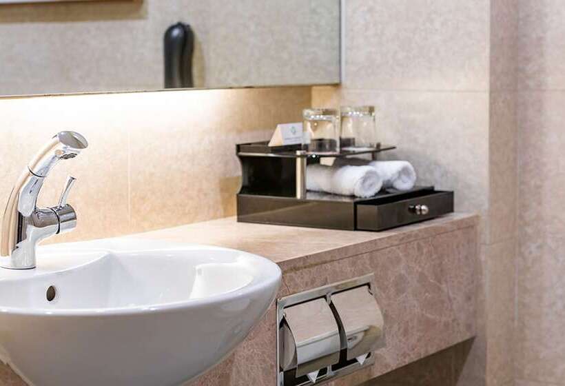 Номер Deluxe, Millennium Harbourview Hotel Xiamen Near Metro Station & Zhongshan Road