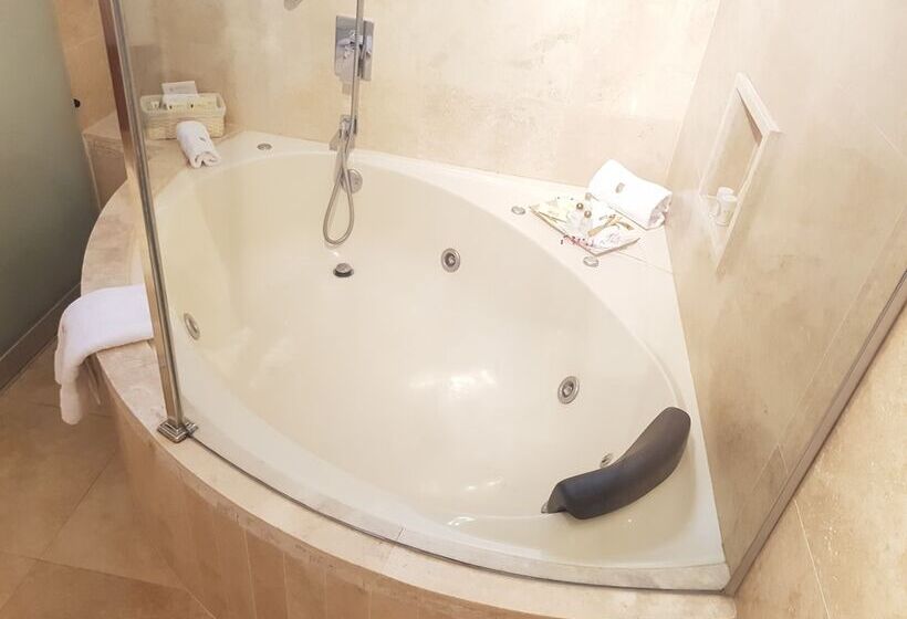 سوییت اجرایی, Antara Hotel & Suites   Miraflores