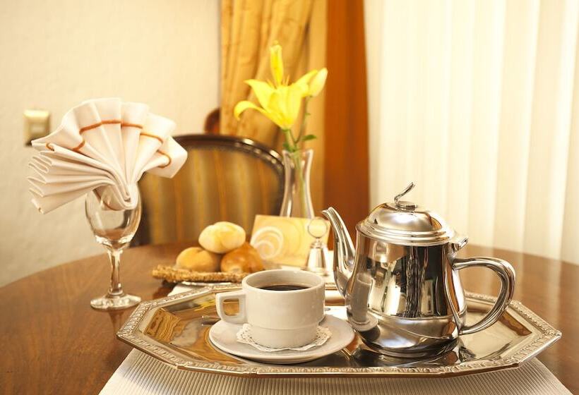 سوییت اجرایی, Antara Hotel & Suites   Miraflores