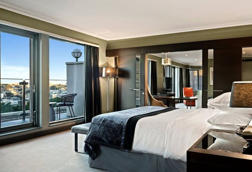 디럭스 스위트, Sheraton Grand Sydney Hyde Park