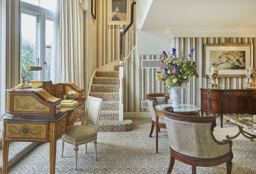 Люкс Мастер, Milestone Hotel Kensington