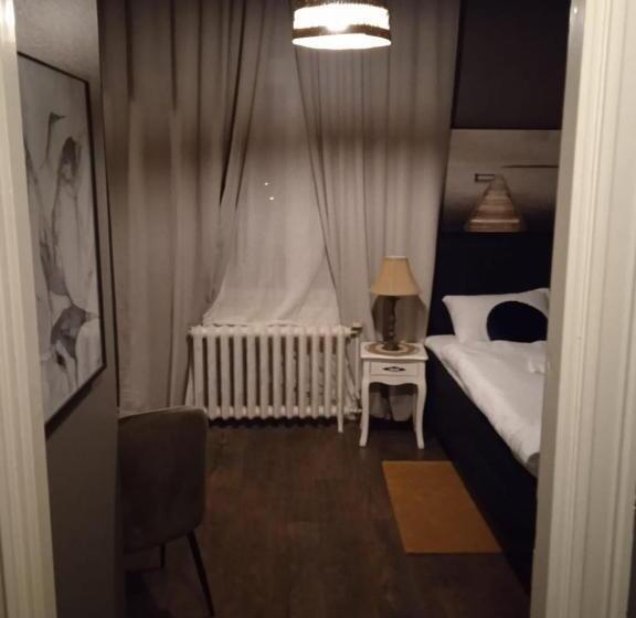 Номер Deluxe, Appelberg