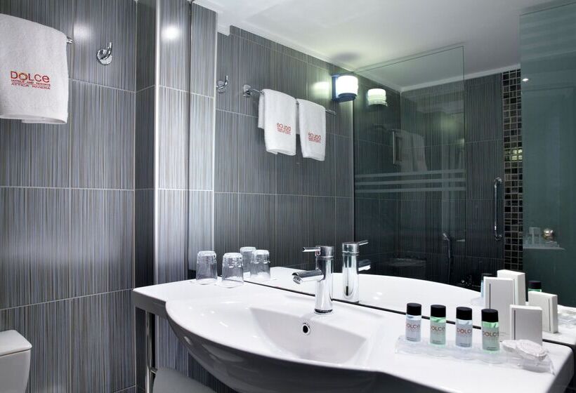 Номер Deluxe Вид на Море, Dolce By Wyndham Athens Attica Riviera
