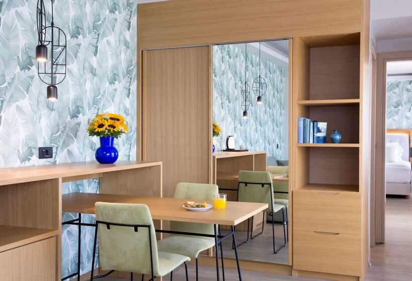 Люкс Executive Вид на Море, Dolce By Wyndham Athens Attica Riviera