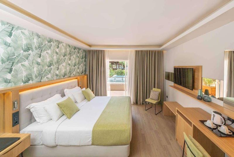 Бунгало Стандарт, Dolce By Wyndham Athens Attica Riviera