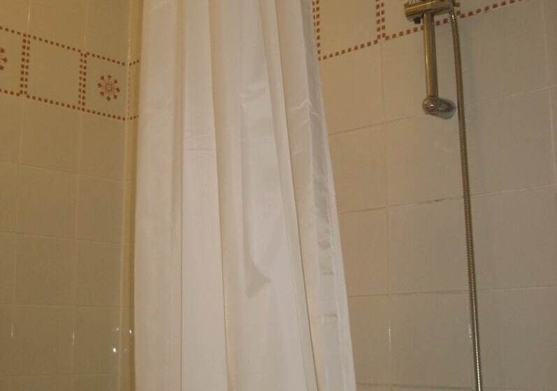 اتاق استاندارد چهار تخته, Seibel