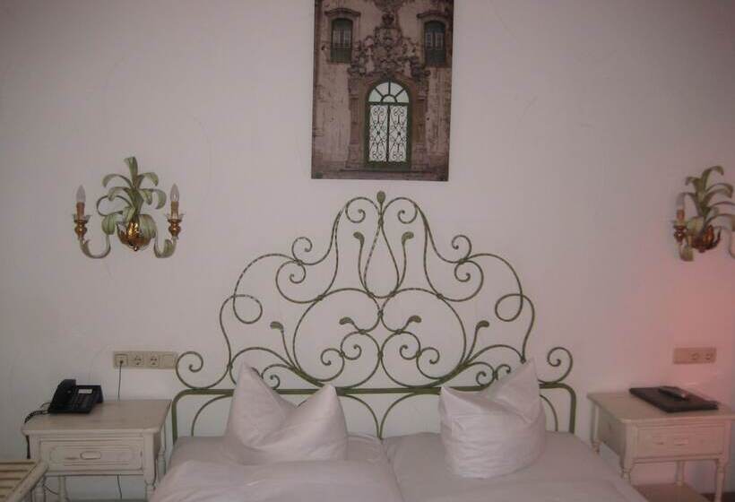 اتاق استاندارد چهار تخته, Seibel