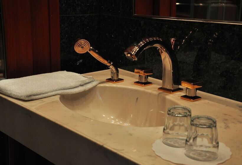 سوییت, Furunäset Hotell & Konferens