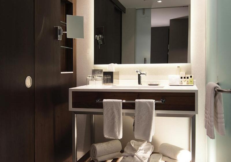 استودیوی استاندارد, H4 Hotel Arcadia Locarno