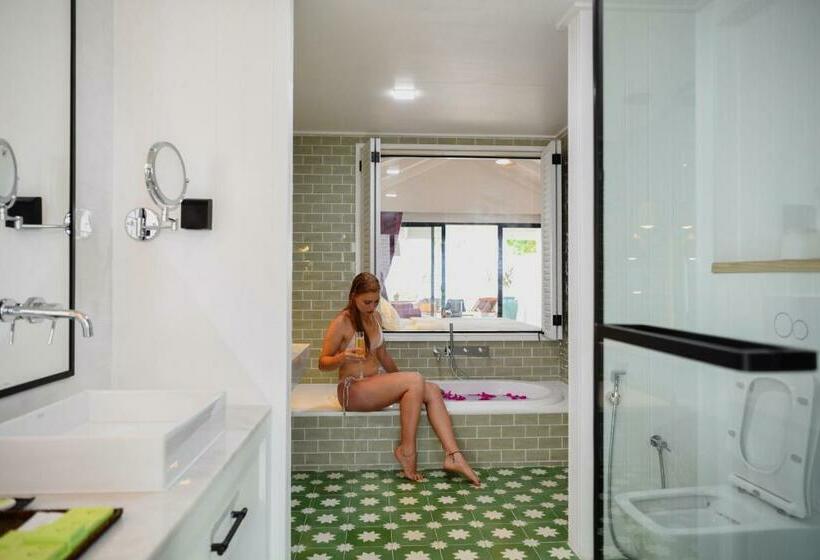 ویلای یک اتاق خوابه با استخر شنا, Villa Park Sun Island Resort